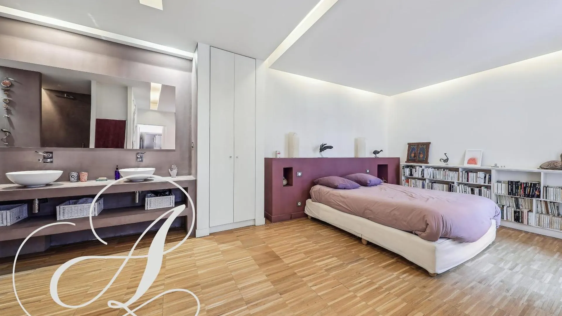 Philosophy, Luxury Apartment For 6 In Madeleine Parijs